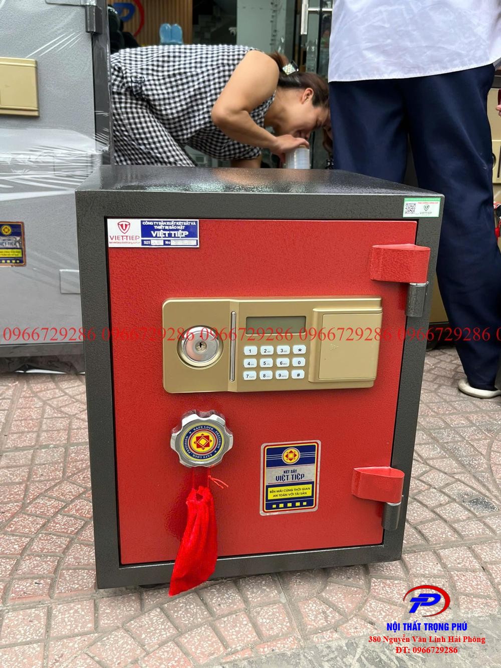  Két sắt Việt Tiệp chống cháy  K54ĐT màu đỏ – Khóa điện tử